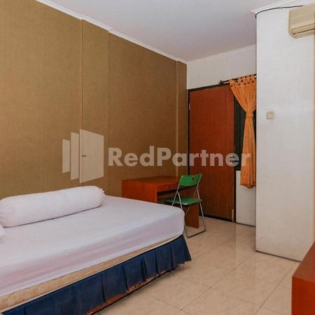 De Lugano Scbd Syariah Mitra Reddoorz Hotel Jakarta Buitenkant foto