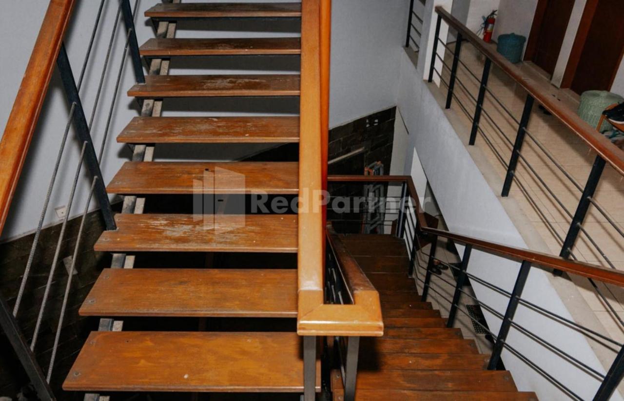 De Lugano Scbd Syariah Mitra Reddoorz Hotel Jakarta Buitenkant foto